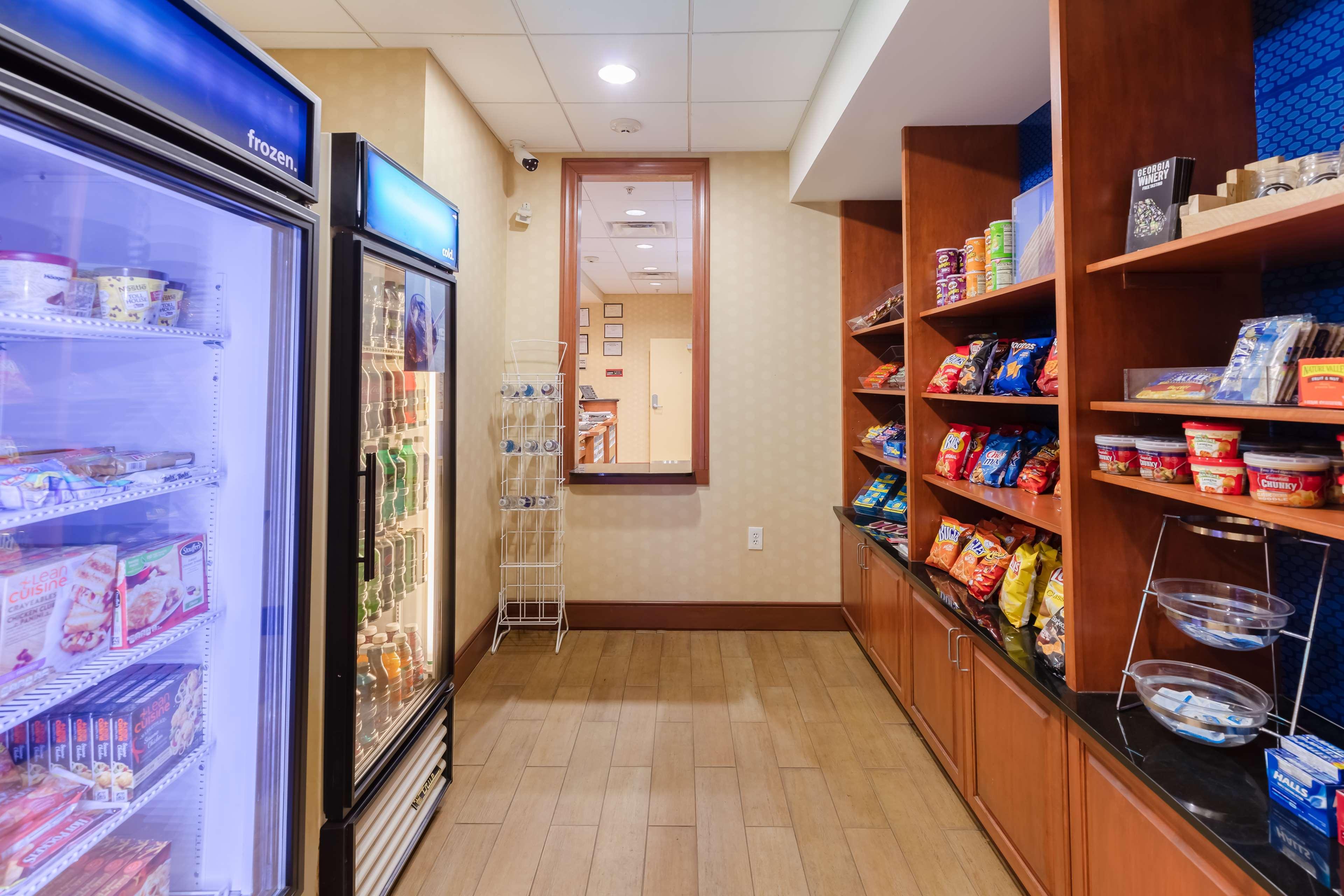 林戈尔德奥格尔索普堡汉普顿酒店 灵戈尔德 外观 照片